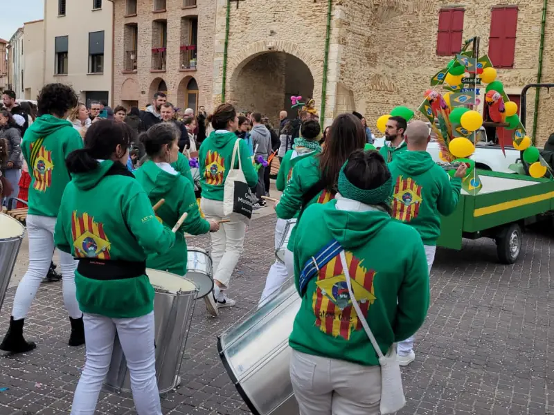 <div>un événement festif qui a rassemblé petits et grands dans une ambiance conviviale et colorée.</div>